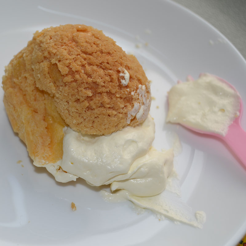 Môžete použiť nemliečnu smotanu do kávy na dezerty, ako sú pudingy a pudingy